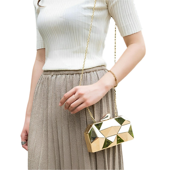 Delara Metallic Clutch